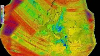 Deszczowe centra niżów nad Bałkanami i Grecją o godz. 9.27 