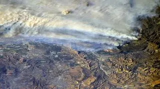 Dym nad Kalifornią (NASA)