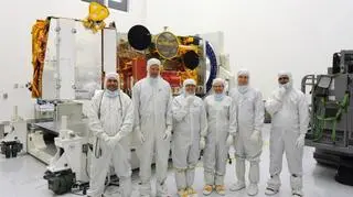 Ekipa NOAA dogląda Delty II (NASA)