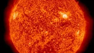  Fala o długości 304 A (NASA/SDO/GSFC)