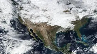 Front burzowy nad Stanami Zjednoczonymi (NASA)