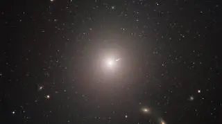 Galaktyka M87 (ESO)