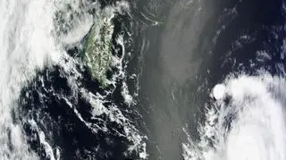 Guchol, supertajfun sunący na Japonię. Zdjęcie z 17 czerwca (NASA)