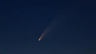 Kometa C/2020 F3 NEOWISE (Kontakt 24/LensTravel)	