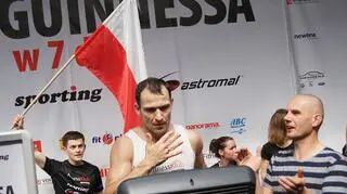 Krzysztof Tumko bije rekord Guinnessa