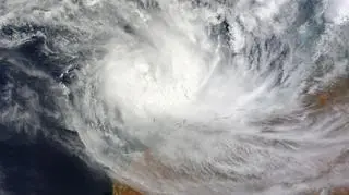 Lua na Oceanie Indyjskim / NASA