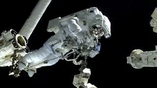 "Luca Skywalker" - astronauta Luca Parmitano podczas kosmicznego spaceru (ESA/NASA)