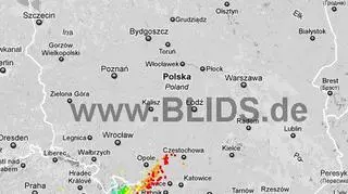 Mapa wyładowań atmosferycznych nad Polską, godzina 21:15 (blids.de)
