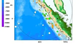 Mapa zasięgu zniszczeń po uderzeniu tsunami  w Sumatrę w 2005 roku (USGS)