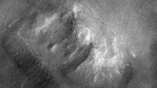 Marsjańska Twarz w 1998 roku (NASA)