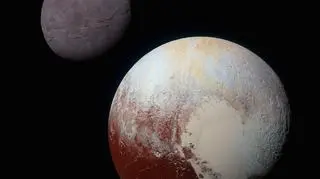 Najnowsze zdjęcia Charona z sondy New Horizons (NASA)