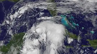 Nate na zdjęciu satelitarnym (NOAA)