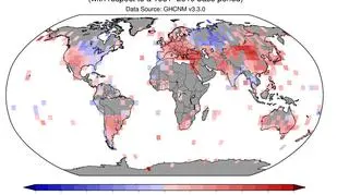 Odchylenia od średniej temperatury od marca do maja (średnią wyliczono na podstawie danych z lat 1981-2010) (NOAA)