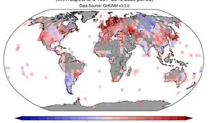 Odchylenia od średniej temperatury w lipcu (średnią wyliczono na podstawie danych z lat 1981-2010) (NOAA)
