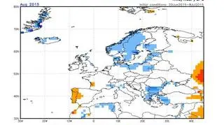 Odchylenie od średniej miesięcznej temperatury na sierpień 2015 według NOAA