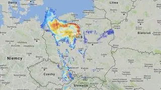 Opady nad Polską w piątek o godz. 23 (radar-opadow.pl/IMGW)