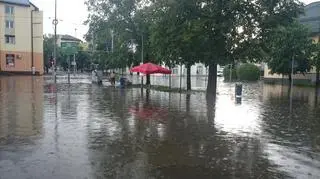 Ostrów Mazowiecka - centrum miasta pod wodą (Kontakt 24/Magdalena)