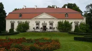 Pałac w Oborach