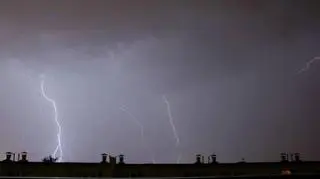 Pioruny nad Łodzią Kontakt Meteo/JJJDOM