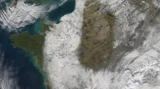 Pokrywa śnieżna we Francji (NASA/MODIS)