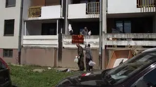 Polscy żołnierze pomagają mieszkańcom miasta Doboj w Bośni