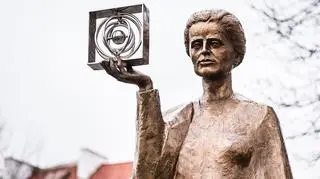 Pomnik Marii Skłodowskeij-Curie