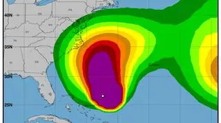 Prognozowana prędkość wiatru w huraganie Maria (NHC/NOAA)