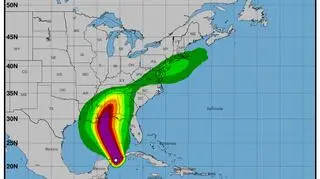 Prognozowana prędkość wiatru w huraganie Nate (NHC/NOAA)