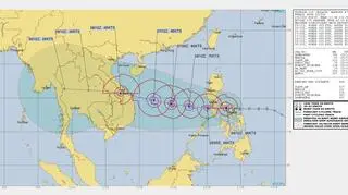 Prognozowana trasa tajfunu Molave (JTWC)