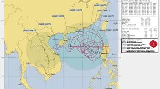 Prognozowana trasa tajfunu Saudel (JTWC)