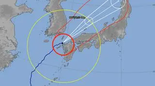 Prognozowana trasa tajfunu Tapa (jma.go.jp)