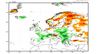 Prognozowane odchylenie sumy opadów miesięcznych lipca od normy (CFS/NOAA)