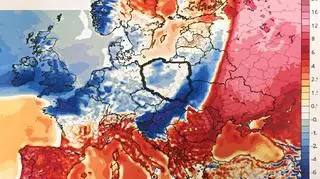 Prognozowane odchylenie temperatury od średniej (tropicaltidbits
