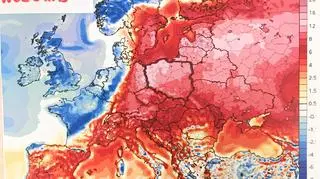 Prognozowane odchylenie temperatury od średniej (tropicaltidbits