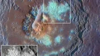 Przykład wielkiego krateru na Merkurym, Tyagaraja (NASA)