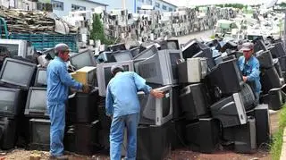 Recykling po chińsku (PAP/EPA)