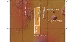 Region Tharsis w okolicy wulkanu Tractus Catena (ESA)