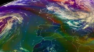 Rozkład frontów atmosferycznych z godz. 16:00 czasu polskiego (Eeumetsat)
