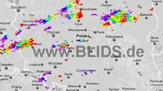 Ścieżka burz w godzinach 19.15-21.15 (blids.de)