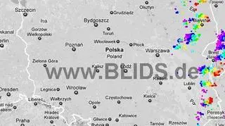 Ścieżka przechodzenia burz nad Polską w godzinach 14.15-16.15 (blids.de)