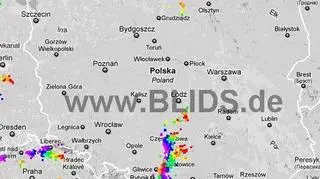 Ścieżka przechodzenia burz nad Polską w godzinach 18.45-20.45 (blids.de)