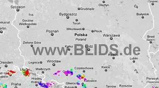 Ścieżka przechodzenia burz w godzinach 17