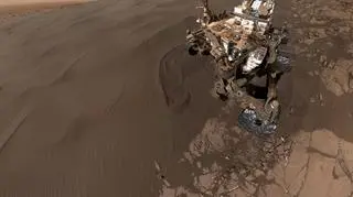 Selfie na marsjańskich wydmach wykonane przez łazik Curiosity