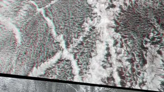 Smugi statków - obraz z satelity (earthobservatory.nasa.gov)