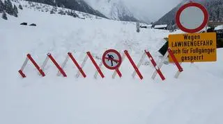 Śnieg w miasteczku Piosmes