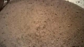 Sonda InSight przysłała zdjęcia z Marsa