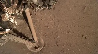Sonda InSight przysłała zdjęcia z Marsa
