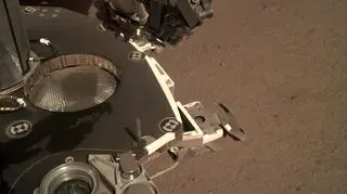 Sonda InSight przysłała zdjęcia z Marsa