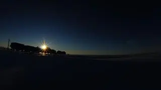 Stacja badawcza na Antarktydzie ma kształt gąsienicy (British Antarctic Survey)