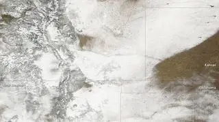 Stan Kolorado (graniczący z Nowym Meksykiem, Teksasem, Oklahomą, Kansas i Nebraską) po przejściu sztormu/NASA